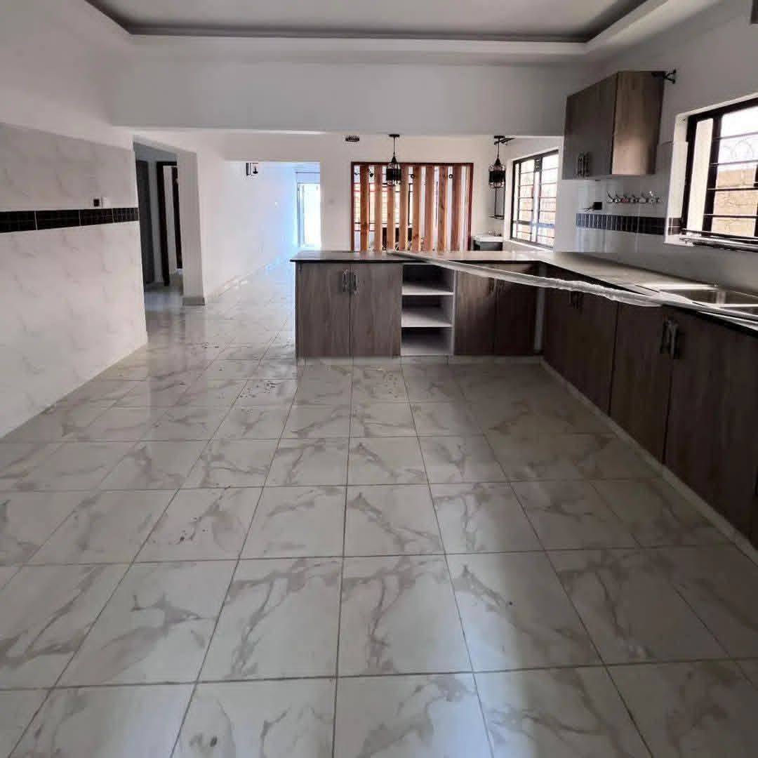 3 Bedroom Hidden Roof Bungalow (Own Compound) for Sale in Kitengela
