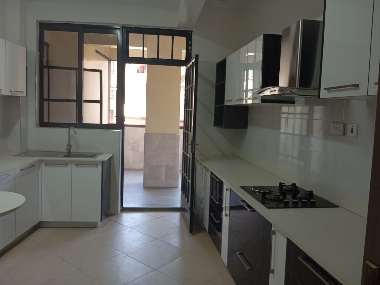 3 bedroom apartment in kileleshwa