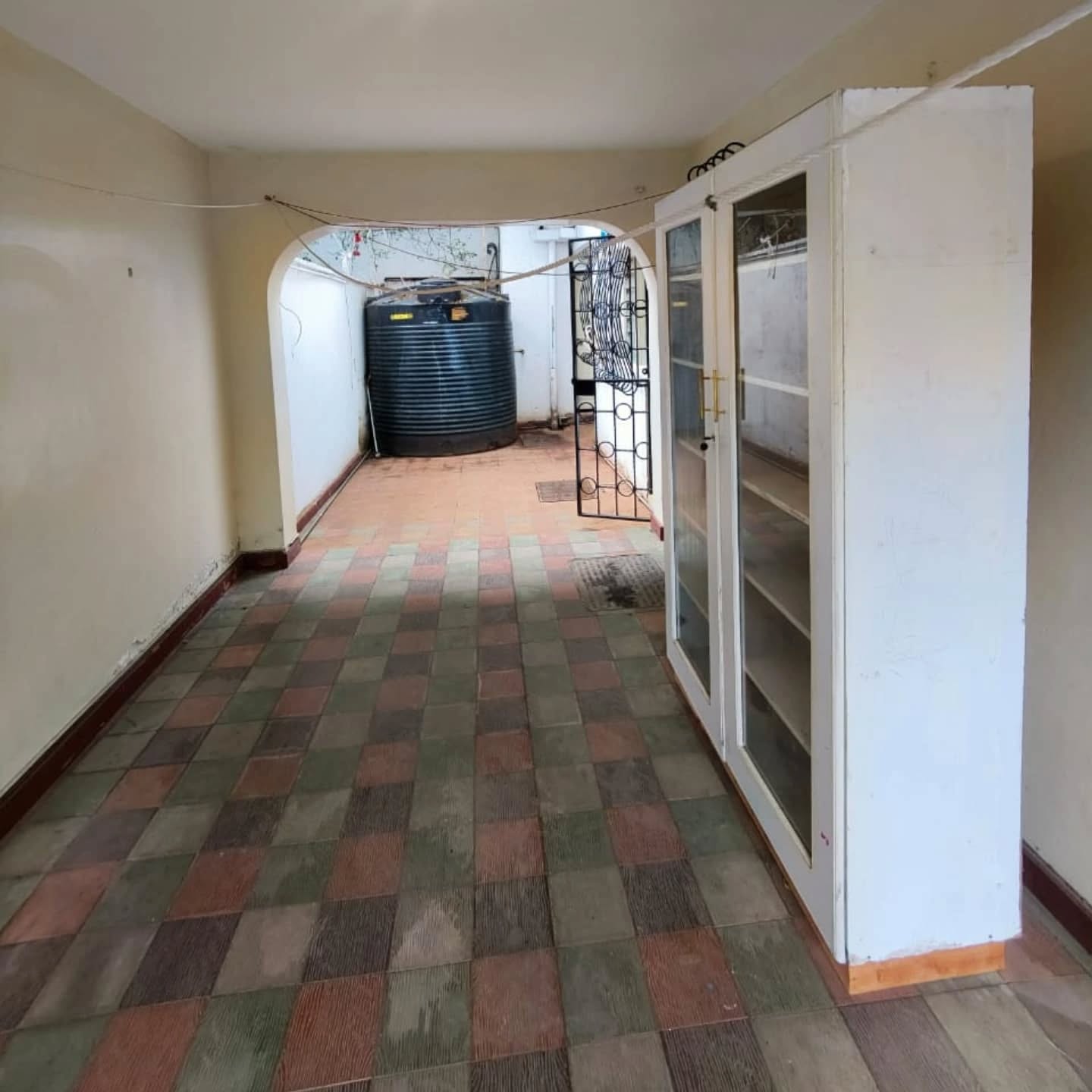 3 Bedroom Maisonette + DSQ To Let in Kilimani Image