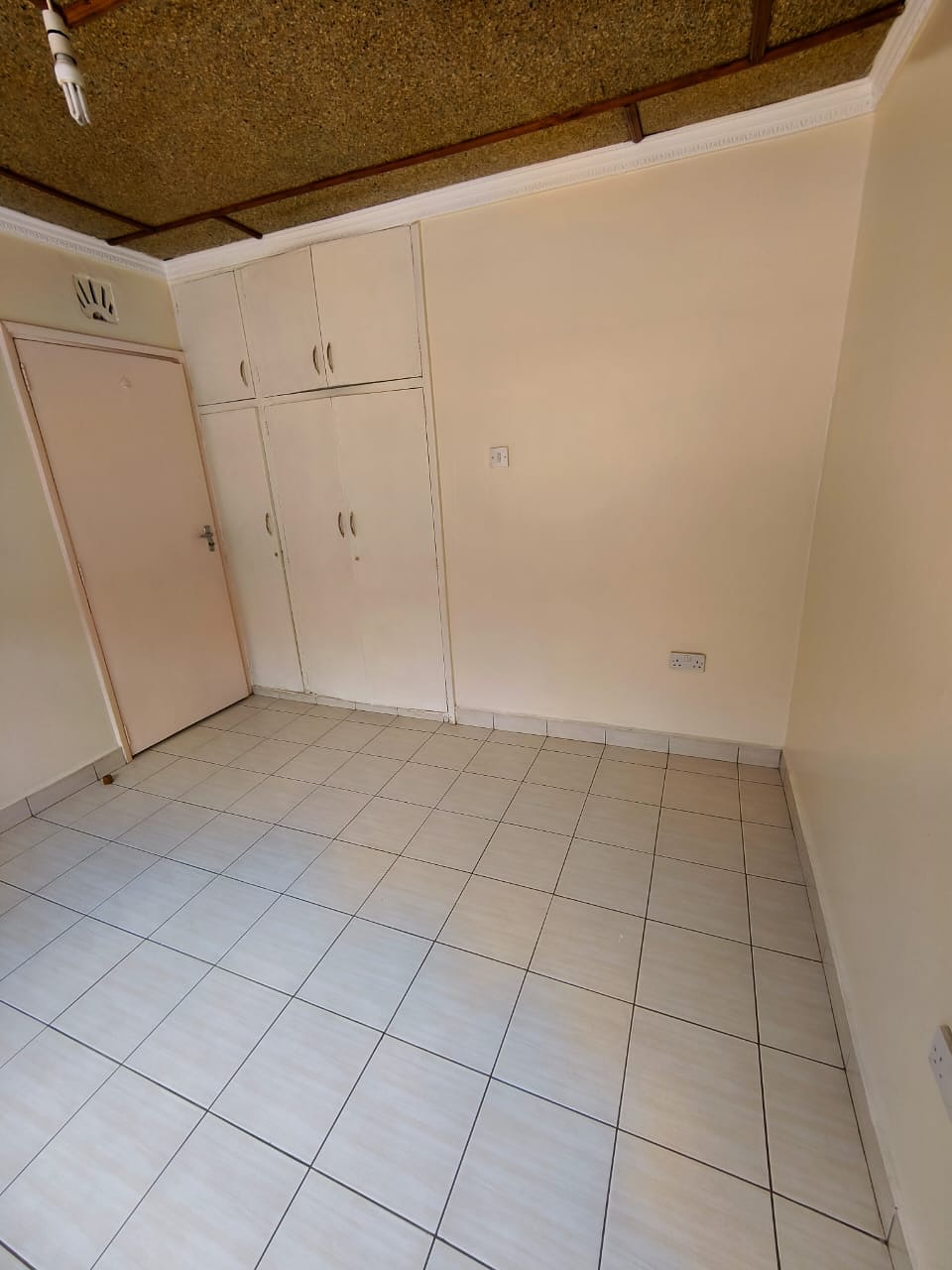 3 Bedroom Maisonette + DSQ To Let in Parklands Image