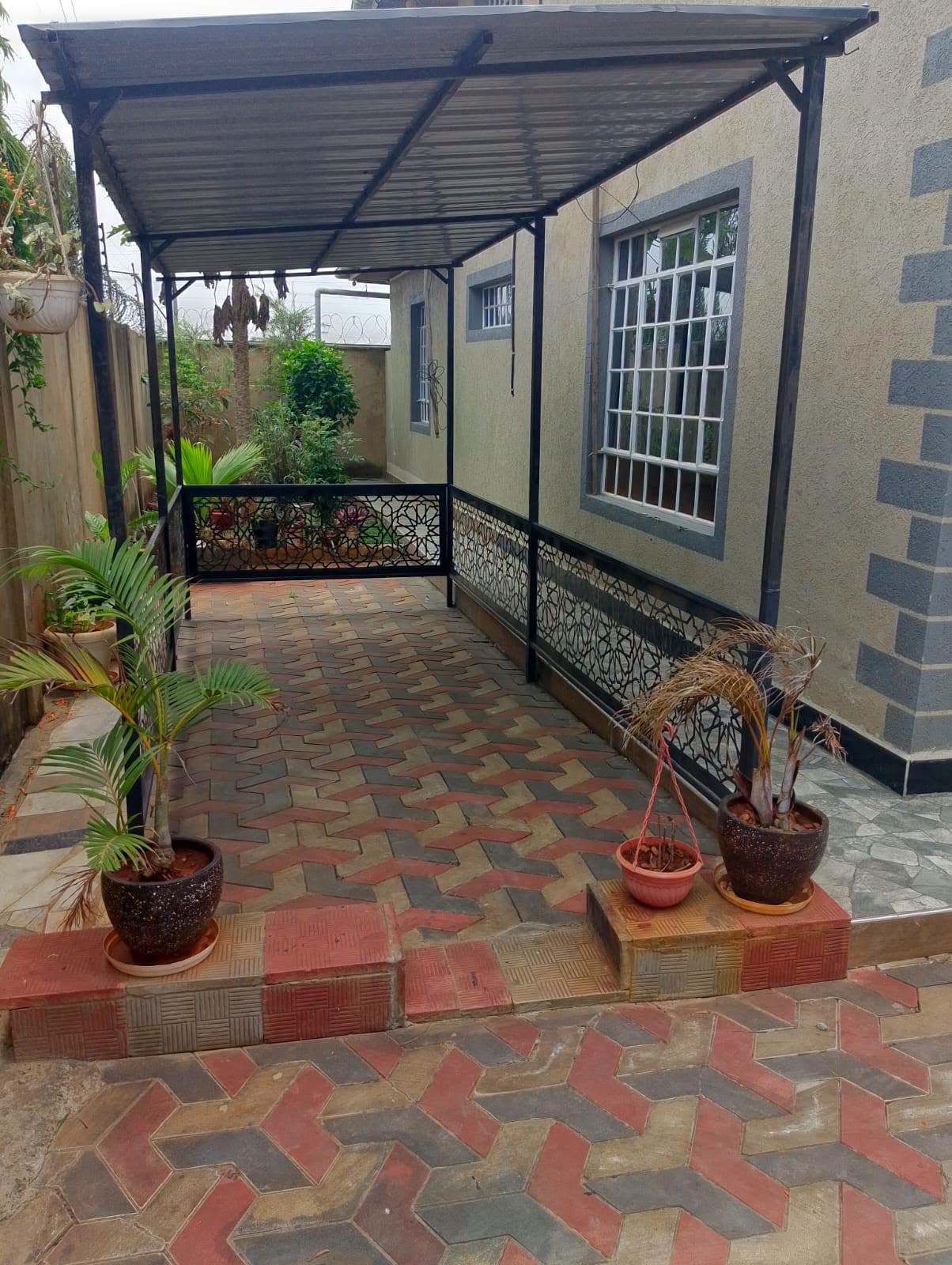 3 bedroom maisonette for rent in Joska, Kware