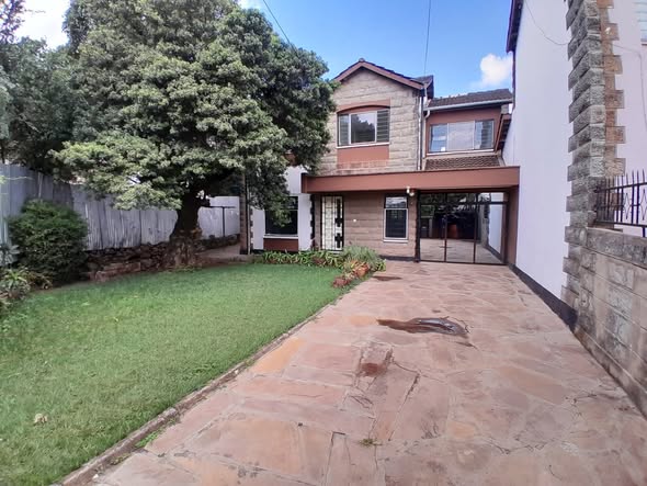 3 bedroom maisonette for rent in Ngumo Estate