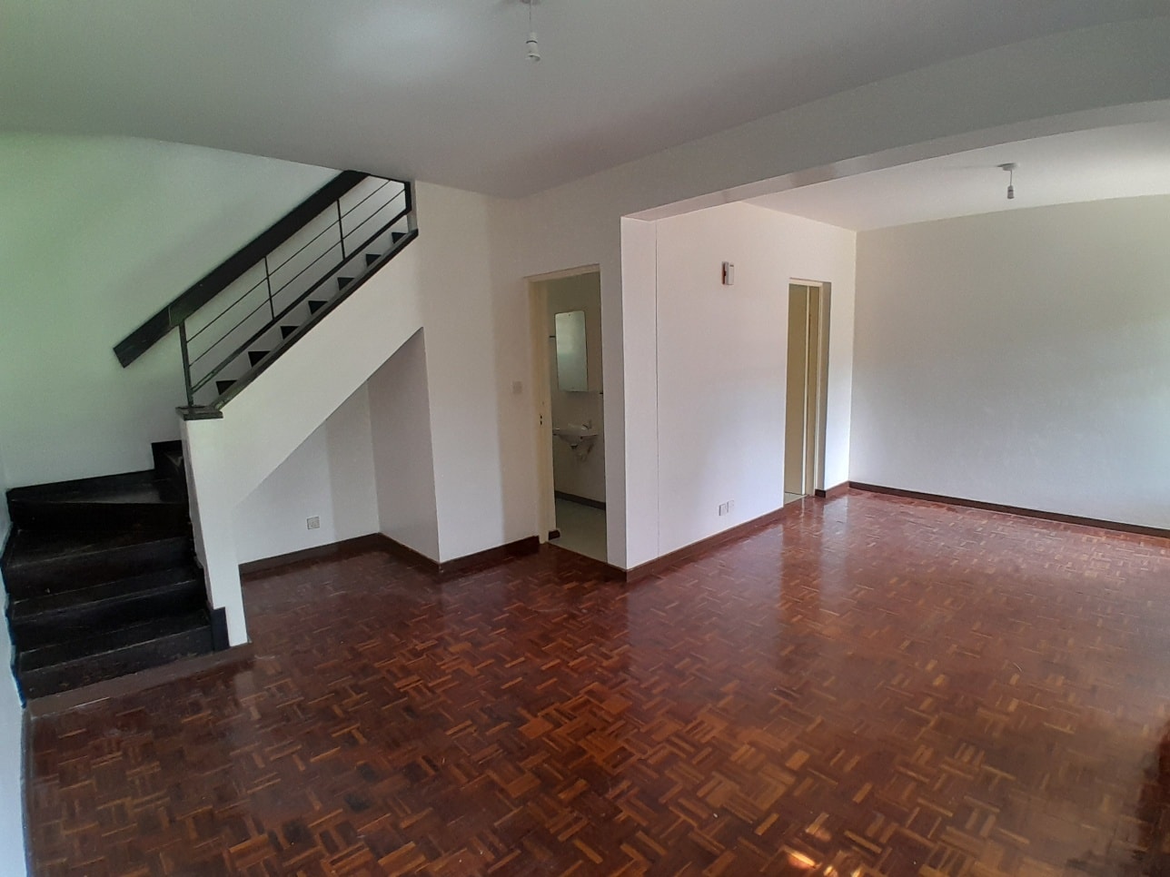 3 bedroom maisonette for rent in Ngumo Estate Image