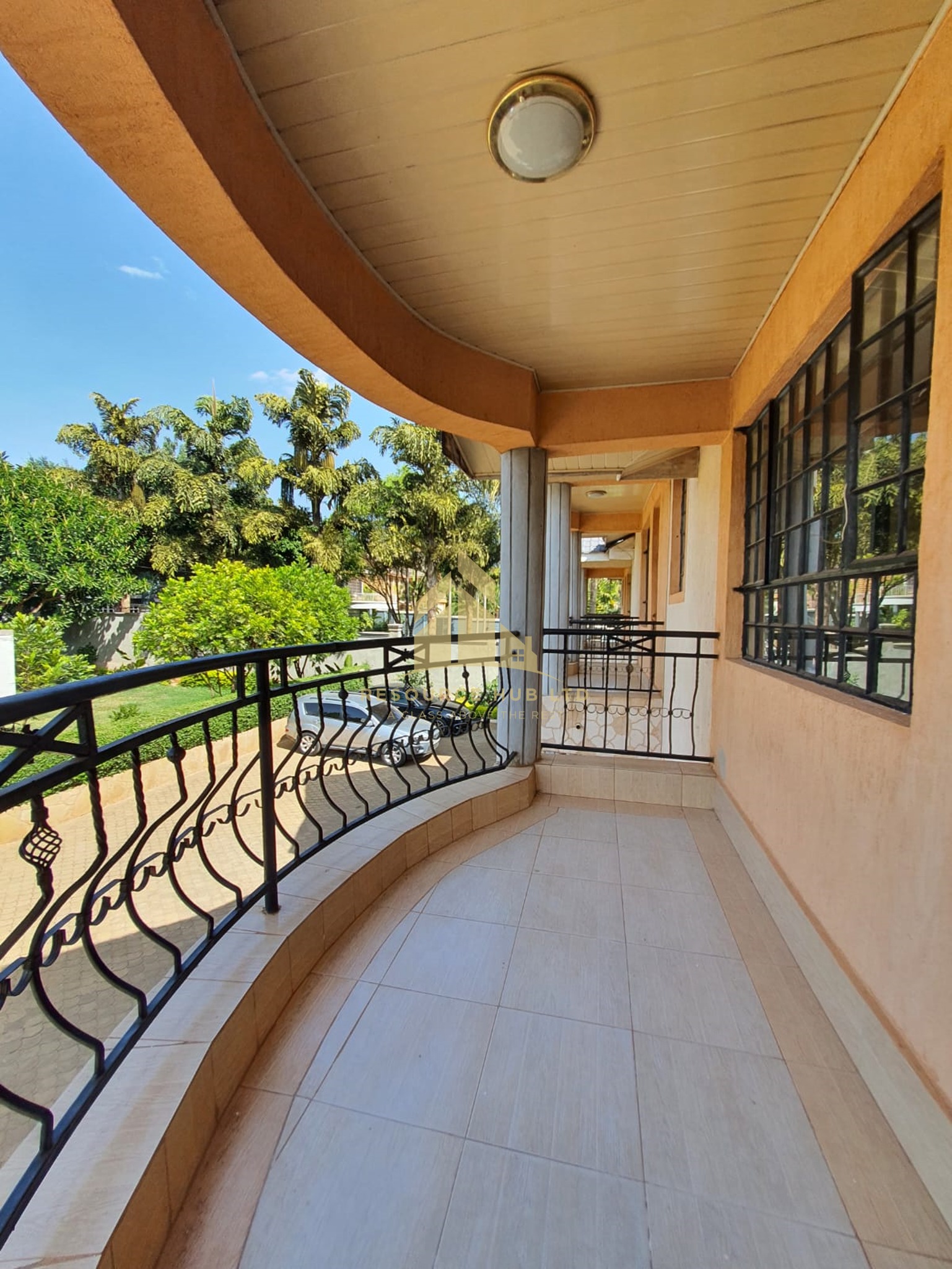 3 Bedroom Maisonette For Rent in Redhill Image