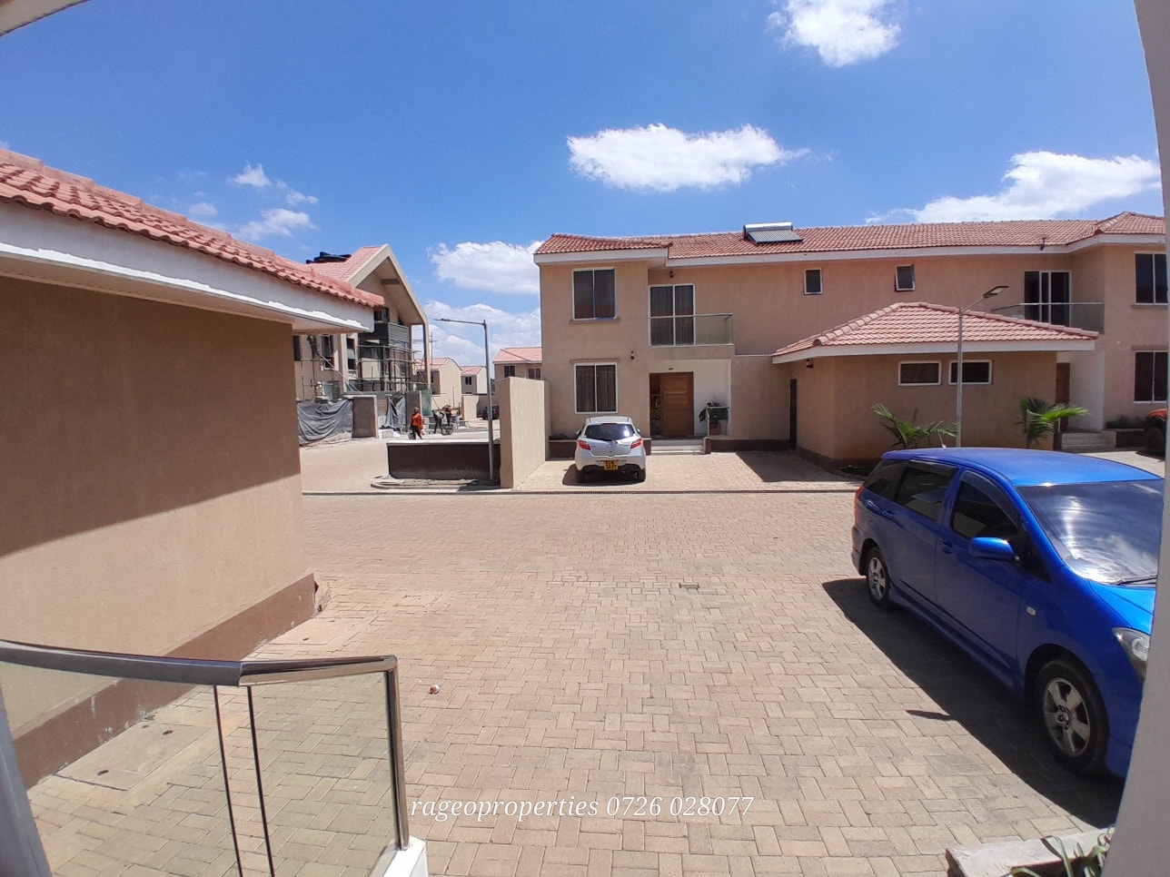 3 bedroom maisonette plus sq to let in KAren, Gataka Road