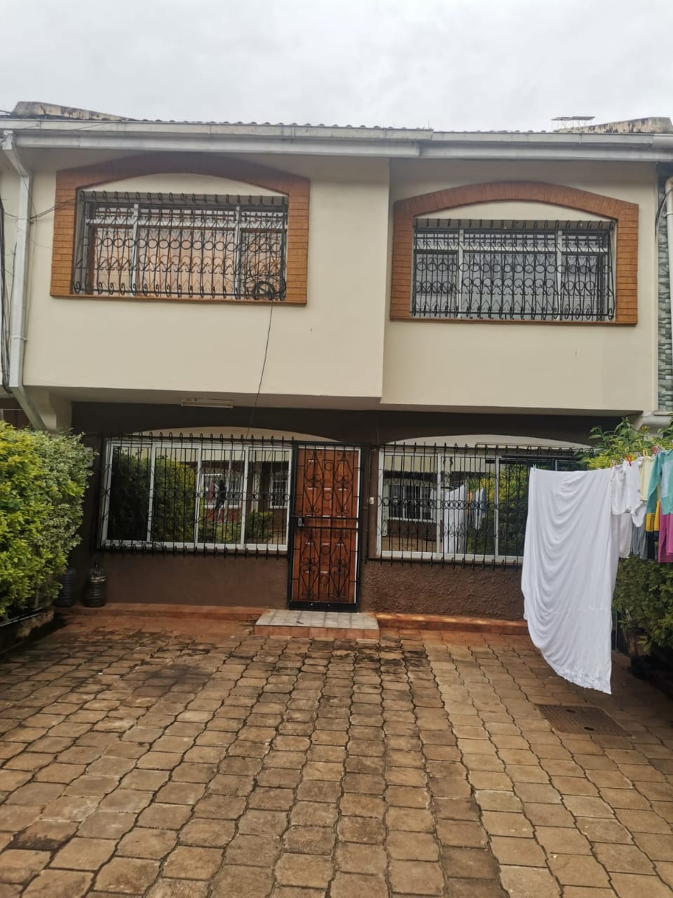 3 bedroom maisonette to let in Westlands