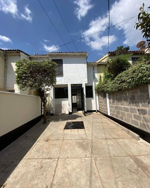 3 bedroom maisonette to let Ngumo estate.