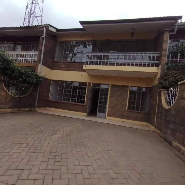 3 bedroom Massionate plus dsq to let at Kilimani