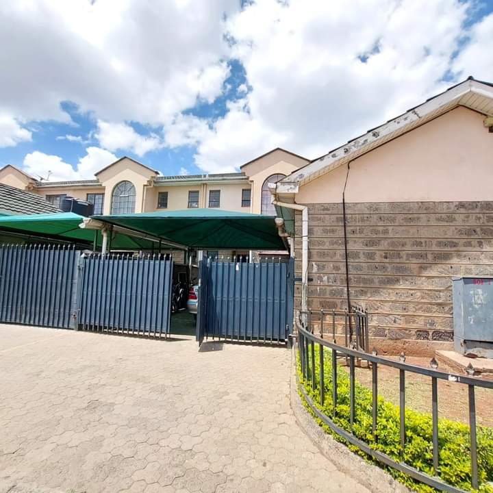 3-Bedroom Master En-Suite Townhouse for Sale in Greenspan Housing, Donholm