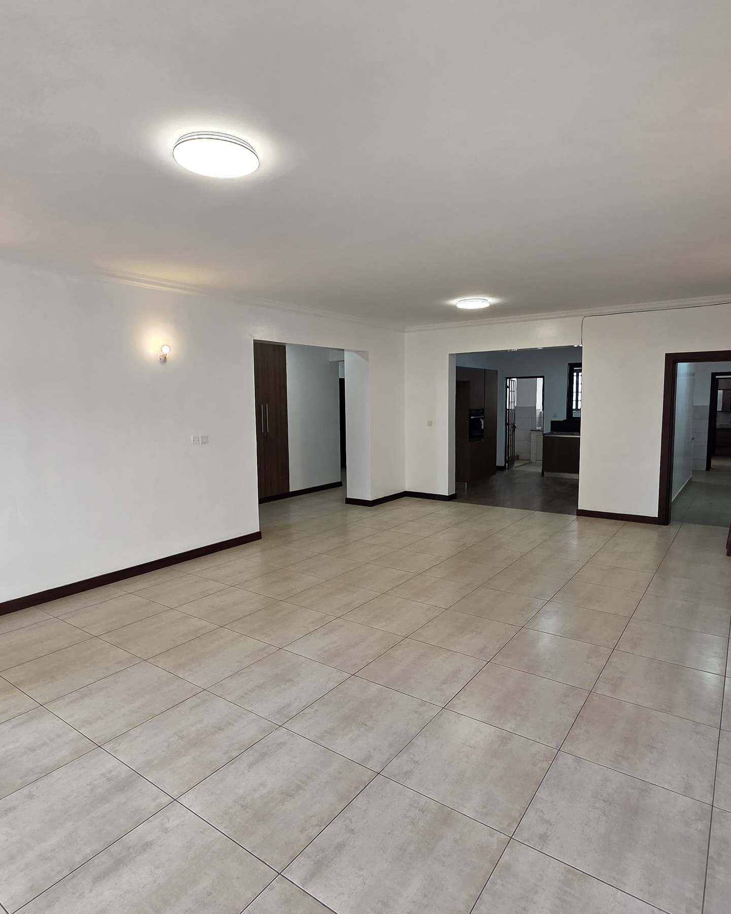 3 Bedroom Modern Apartment For Sale City Park Drive Image