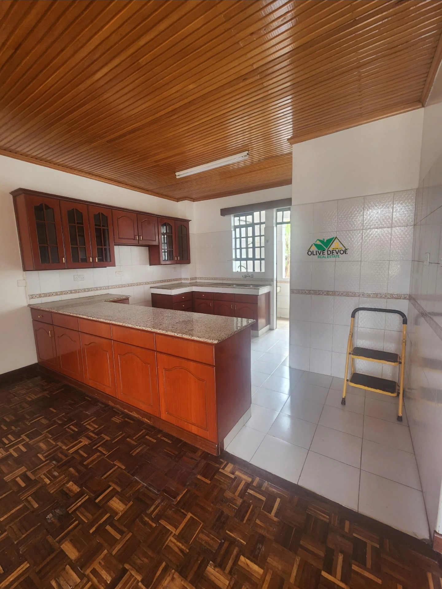 3 bedroom penthouse apartment to let in Kilimani Image
