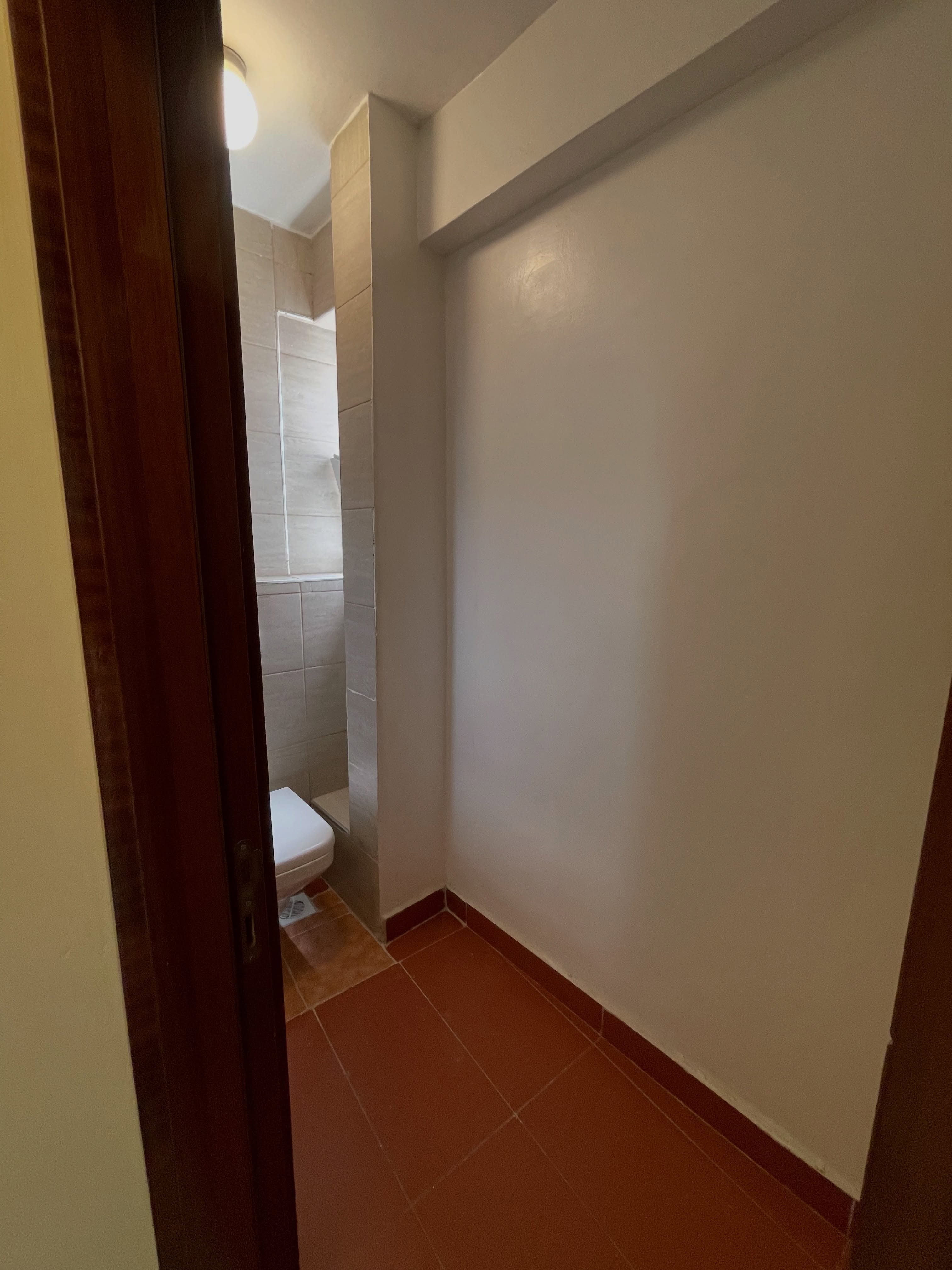 3 bedroom plus dsq apartment to let in Milimani off Statehouse Road