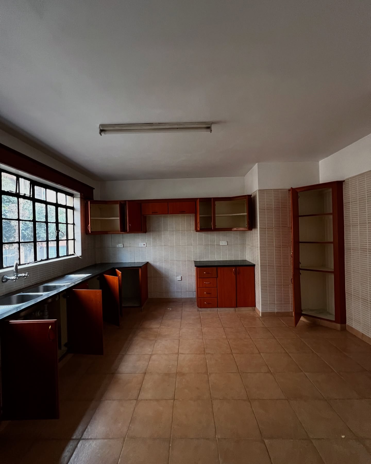 3 bedroom plus Dsq apartment to let located in the heart of Kileleshwa area Image