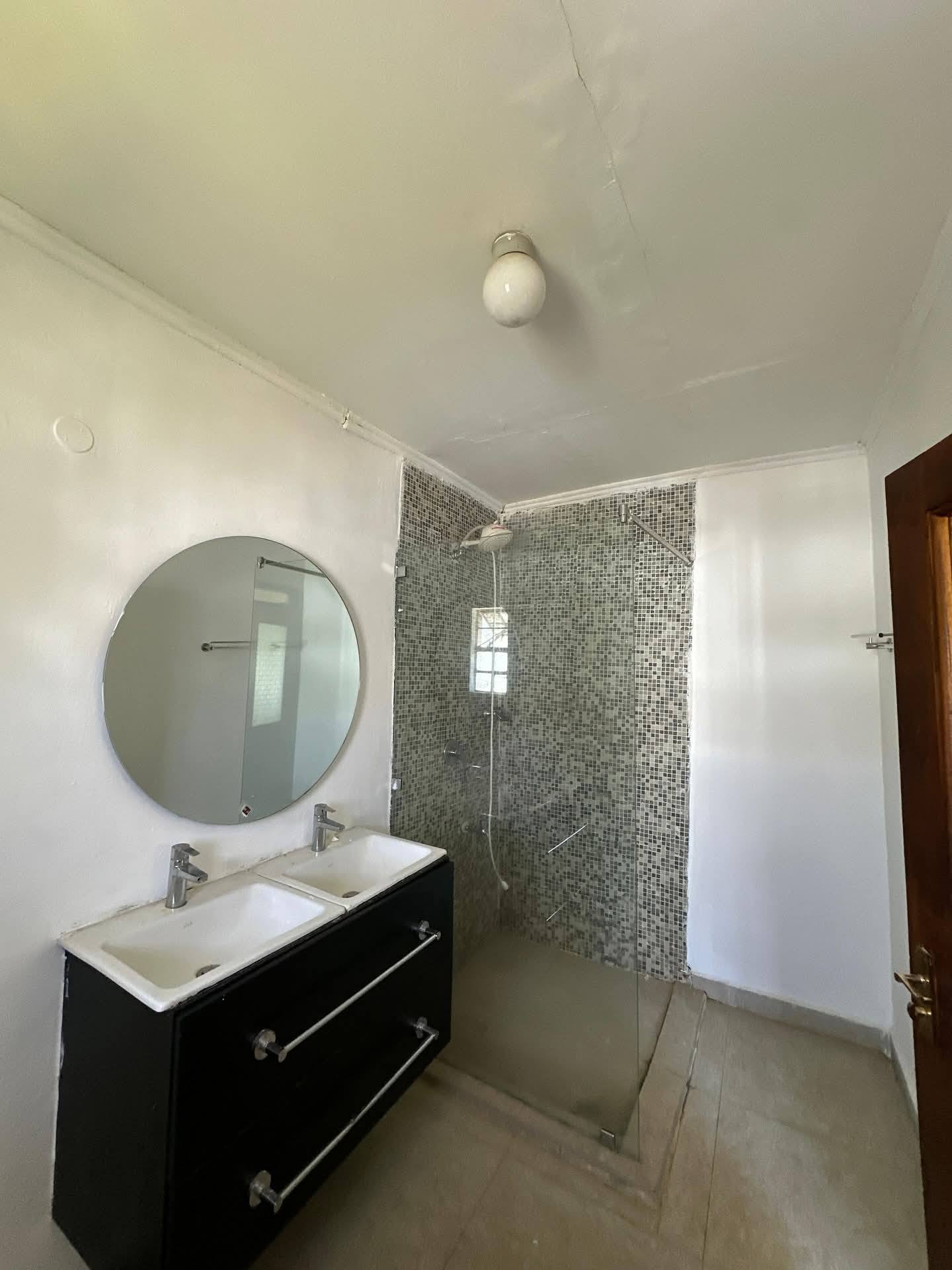 3 Bedroom + Study Penthouse To Let in Lavington Image