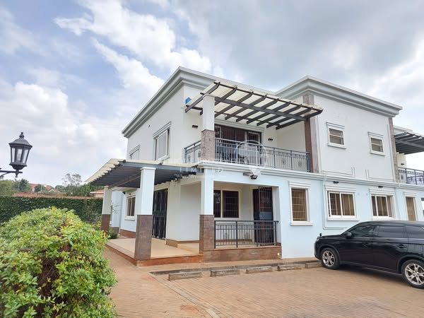 3 Bedroom Townhouse For Rent in Runda