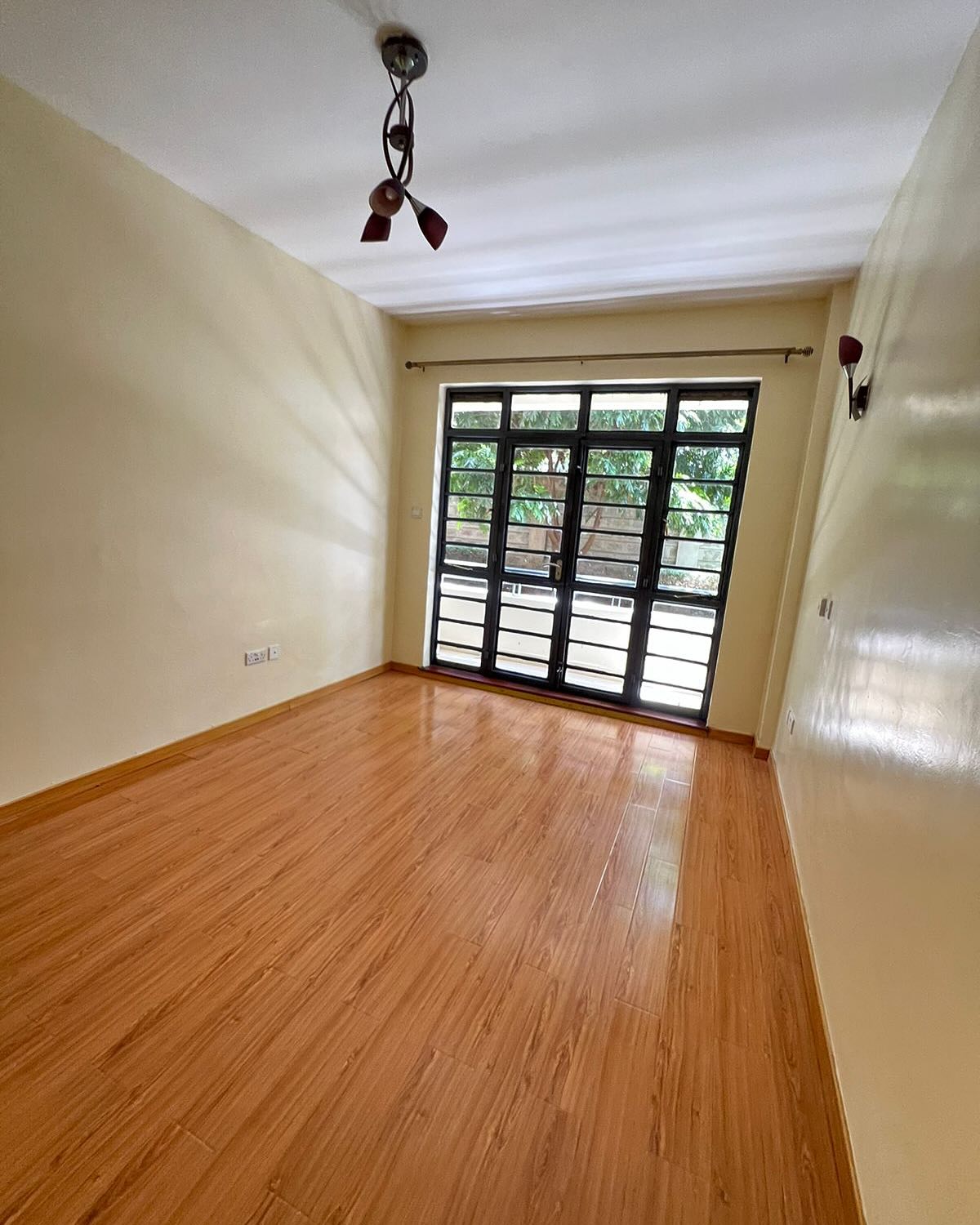 3 bedroom with dsq apartment to let in Kileleshwa Image