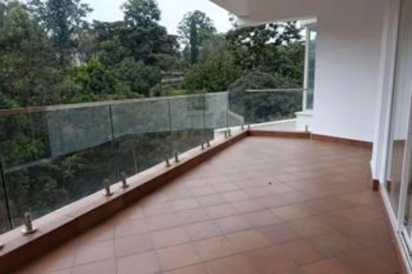 3 bedrooms all ensuite apartment plus DSQ for sale in muthaiga Image