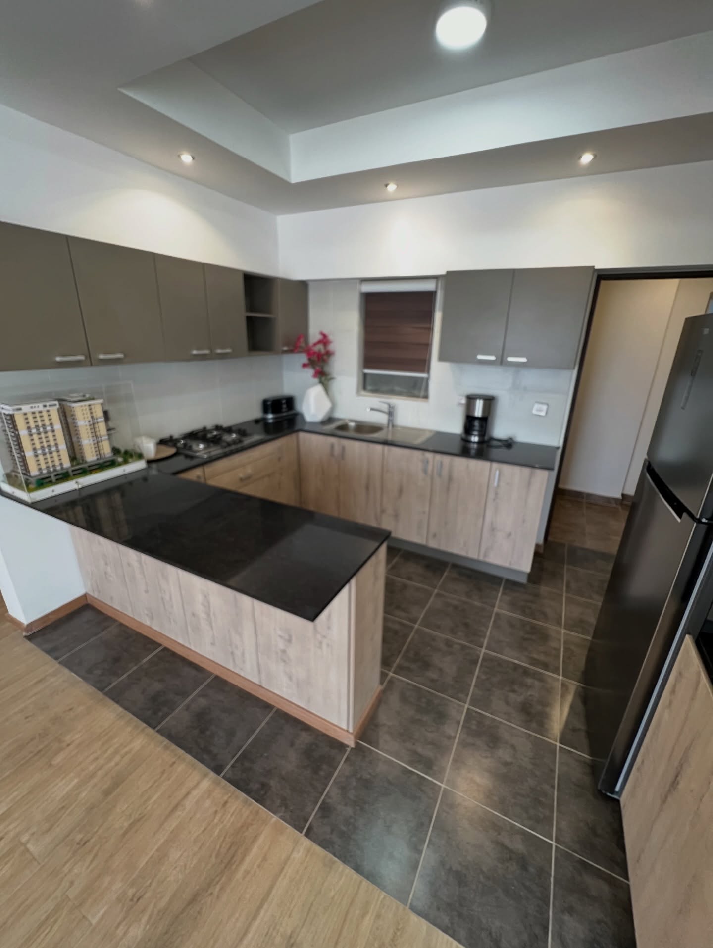 3 Bedrooms Apartment + DSQ for Sale in Kilimani Image