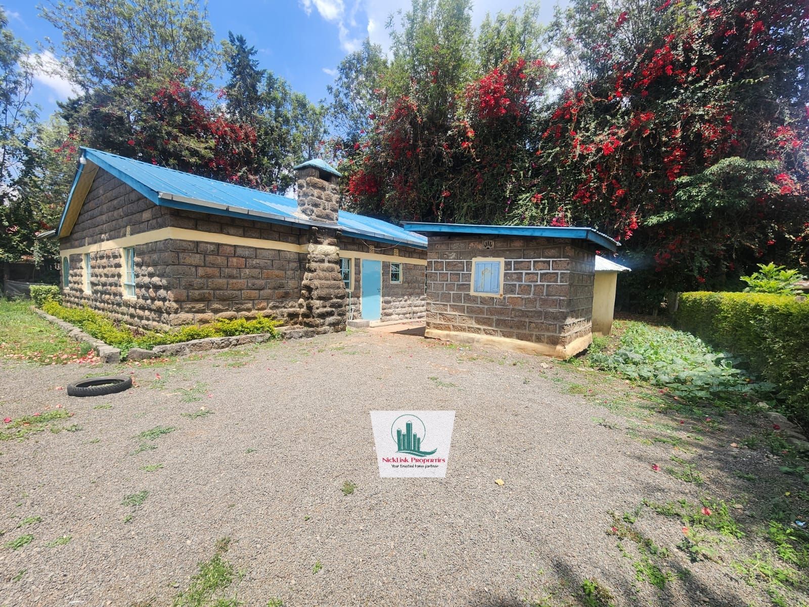 3 bedrooms bungalow own compound for rent in Matasia, Ngong