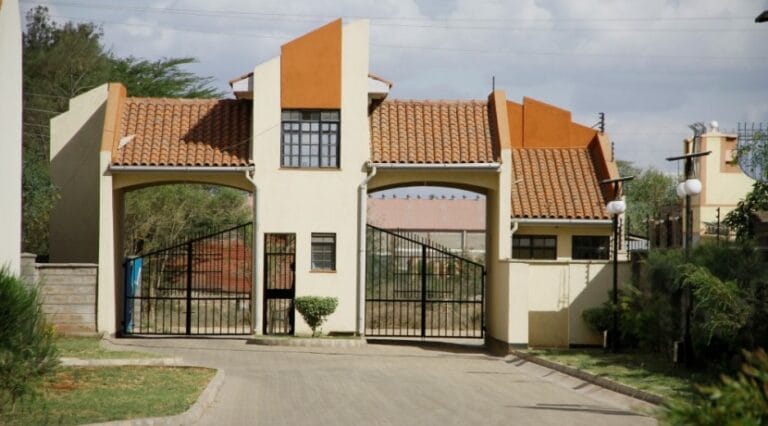 3 Bedrooms Maisonette Plus Dsq For Sale in Syokimau Image