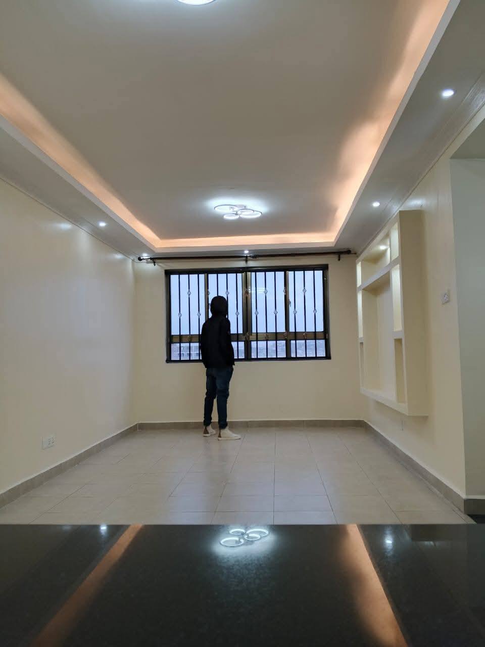 3 bedrooms master ensuite apartment to let in GREATWALL GARDENS ATHIRIVER. Image