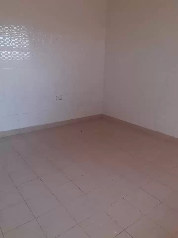 Spacious 1 bedroom for rent in south b Image