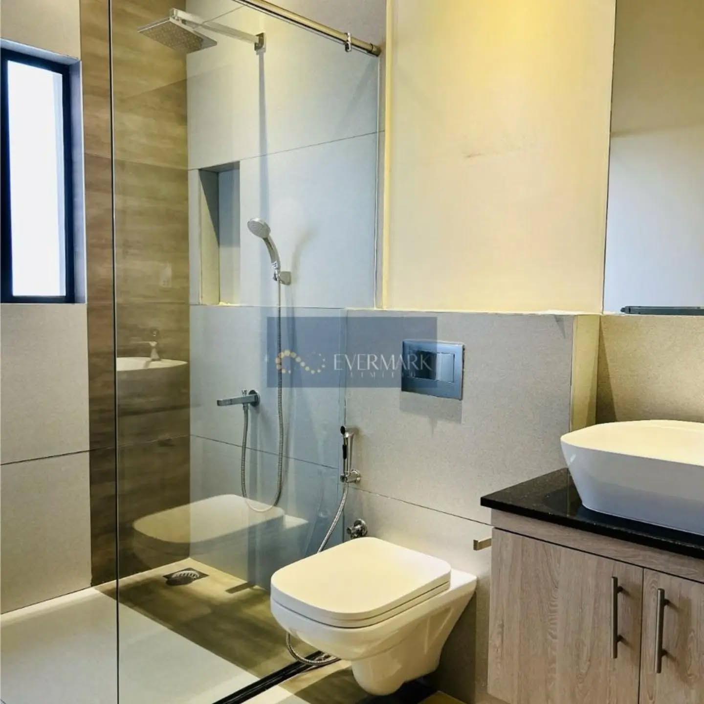 3Bedroom Unfurnished Apartment with DSQ To let in Mandera Road, Kileleshwa