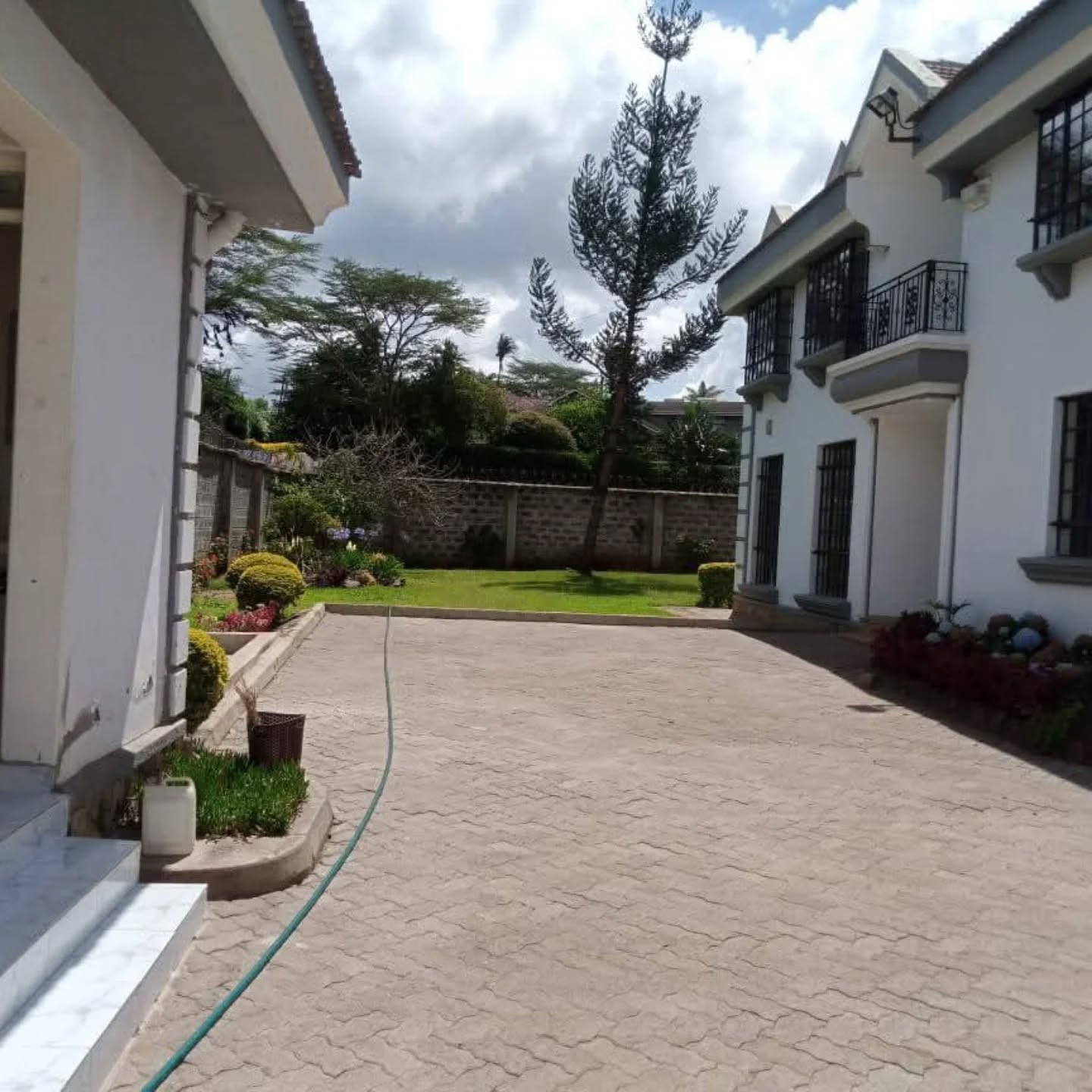 4-Bedroom All-En-Suite Stand-Alone Maisonette ,plus dsq for rent in Runda