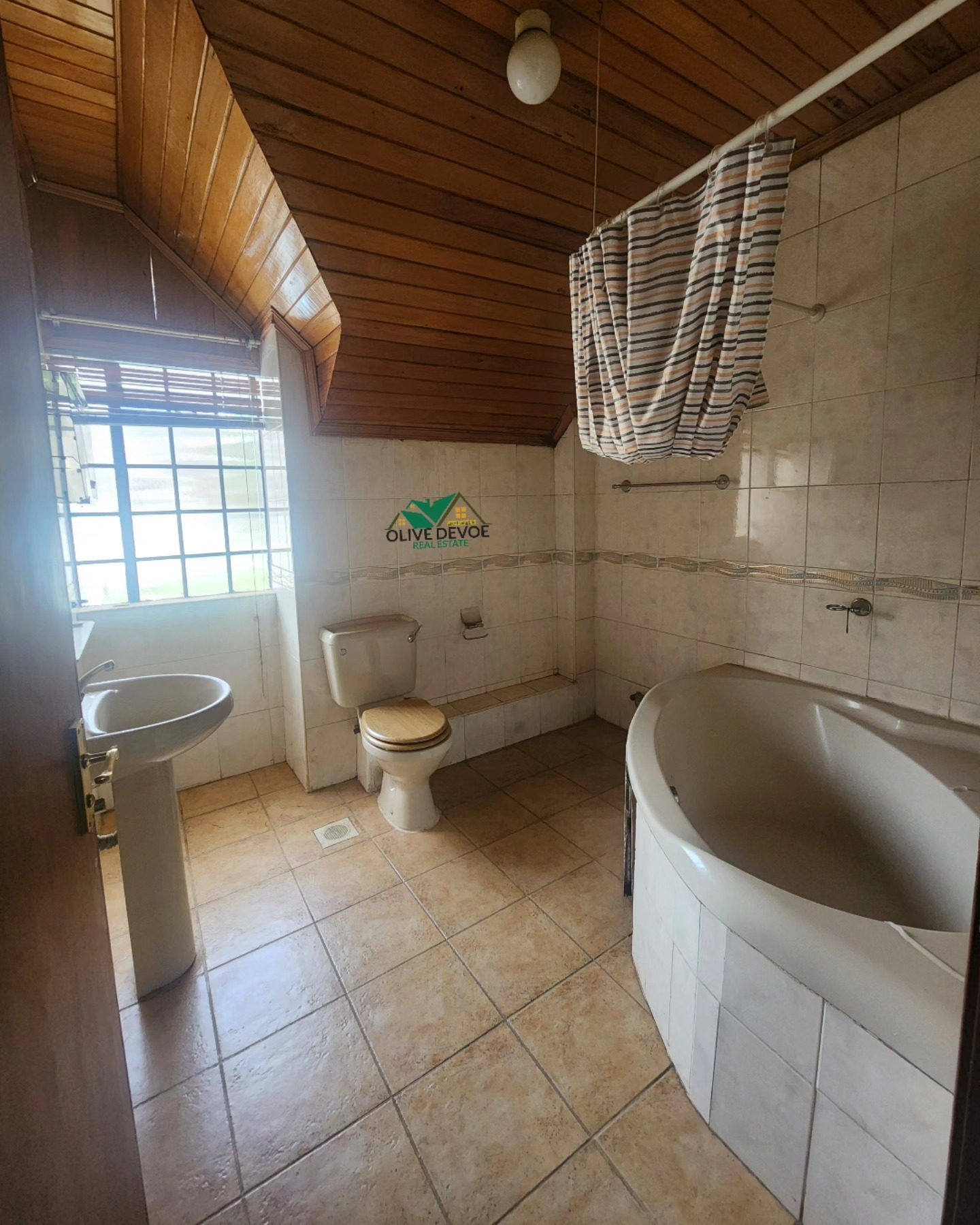 4 bedroom All ensuite + dsq townhouse for rent in Lavington Image