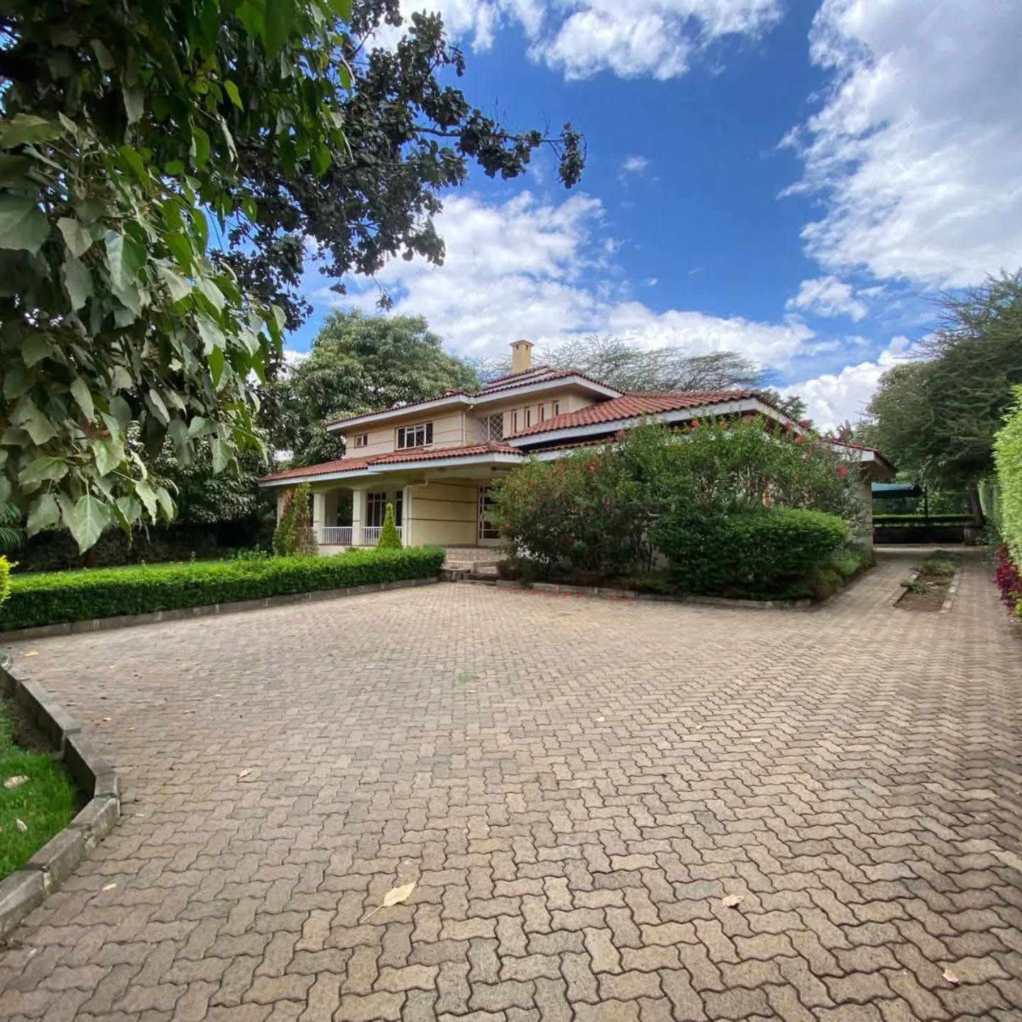 4-Bedroom All Ensuite Maisonette For Sale in Runda