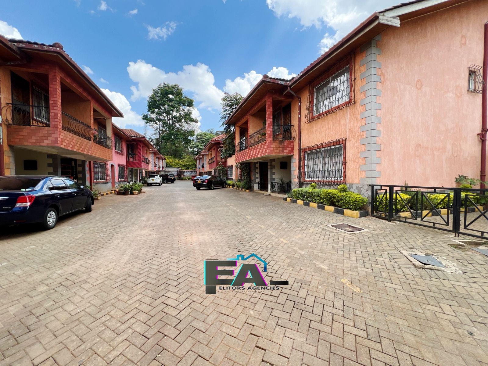 4 bedroom maisonette all ensuite plus 2 dsq's for rent in Kileleshwa