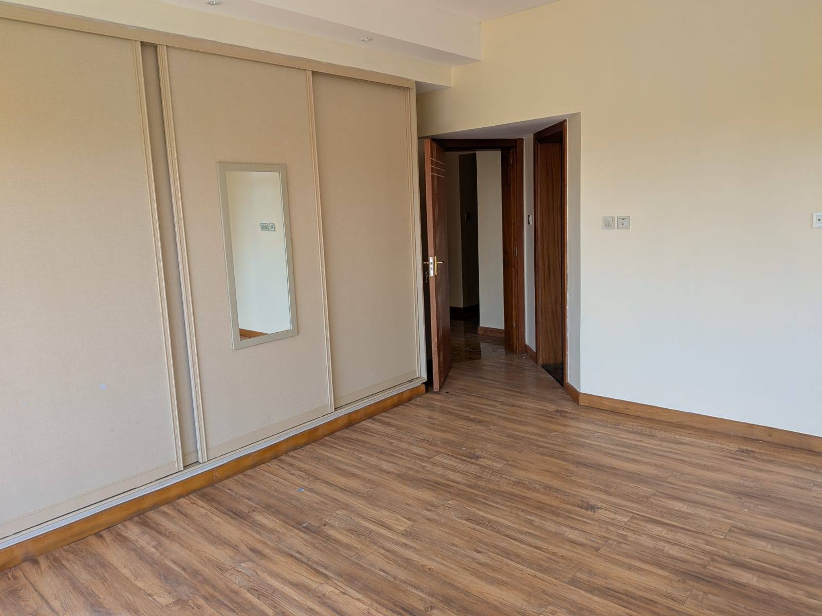 4-Bedroom Apartment + DSQ for Rent in Kileleshwa Image