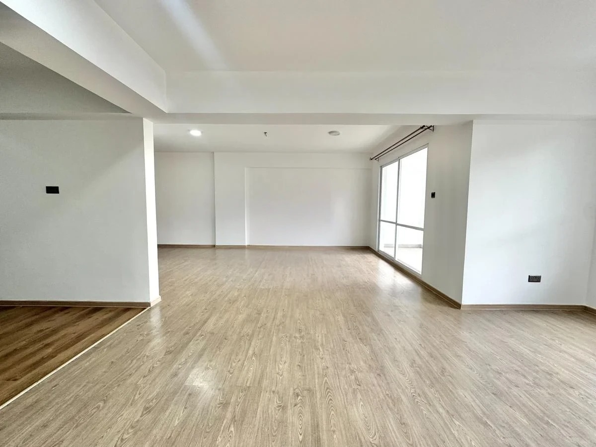 4 bedroom Apartment ensuite with DSQ to Let in Parklands