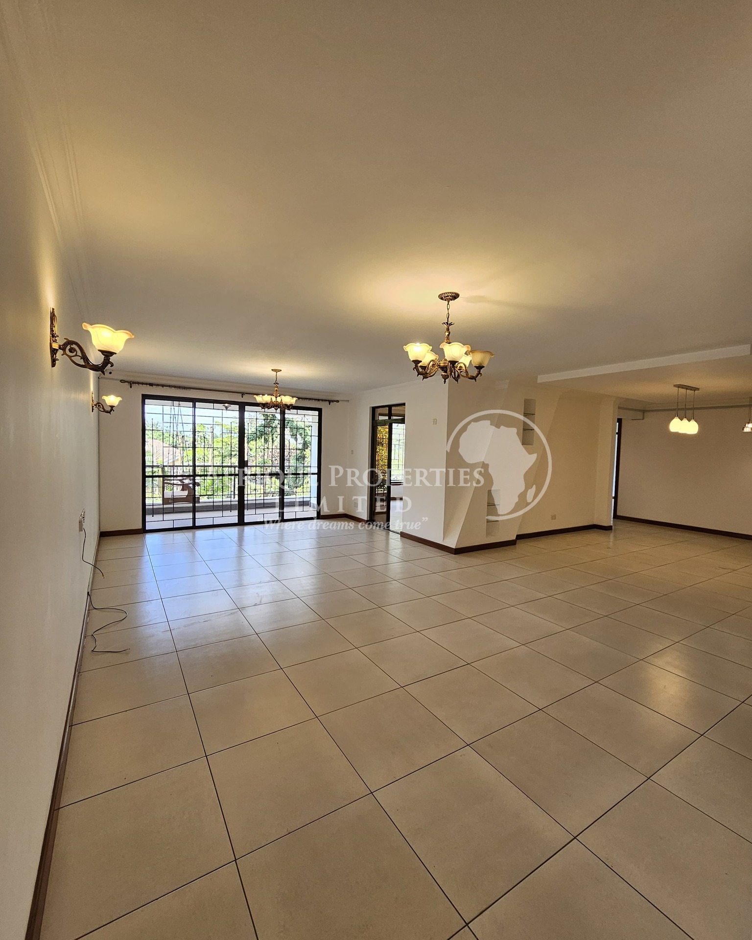 4 Bedroom Apartment For Sale in General Mathenge