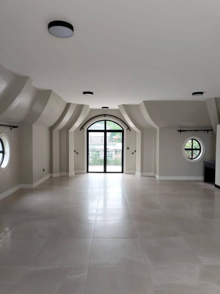 4 Bedroom Apartment Plus DSQ For Rent in Kilimani Image