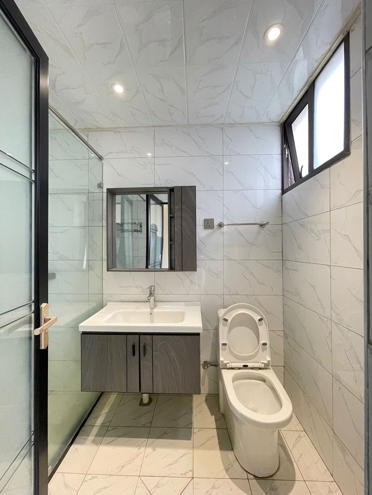 4 bedroom apartment plus dsq to let in kilimani Image