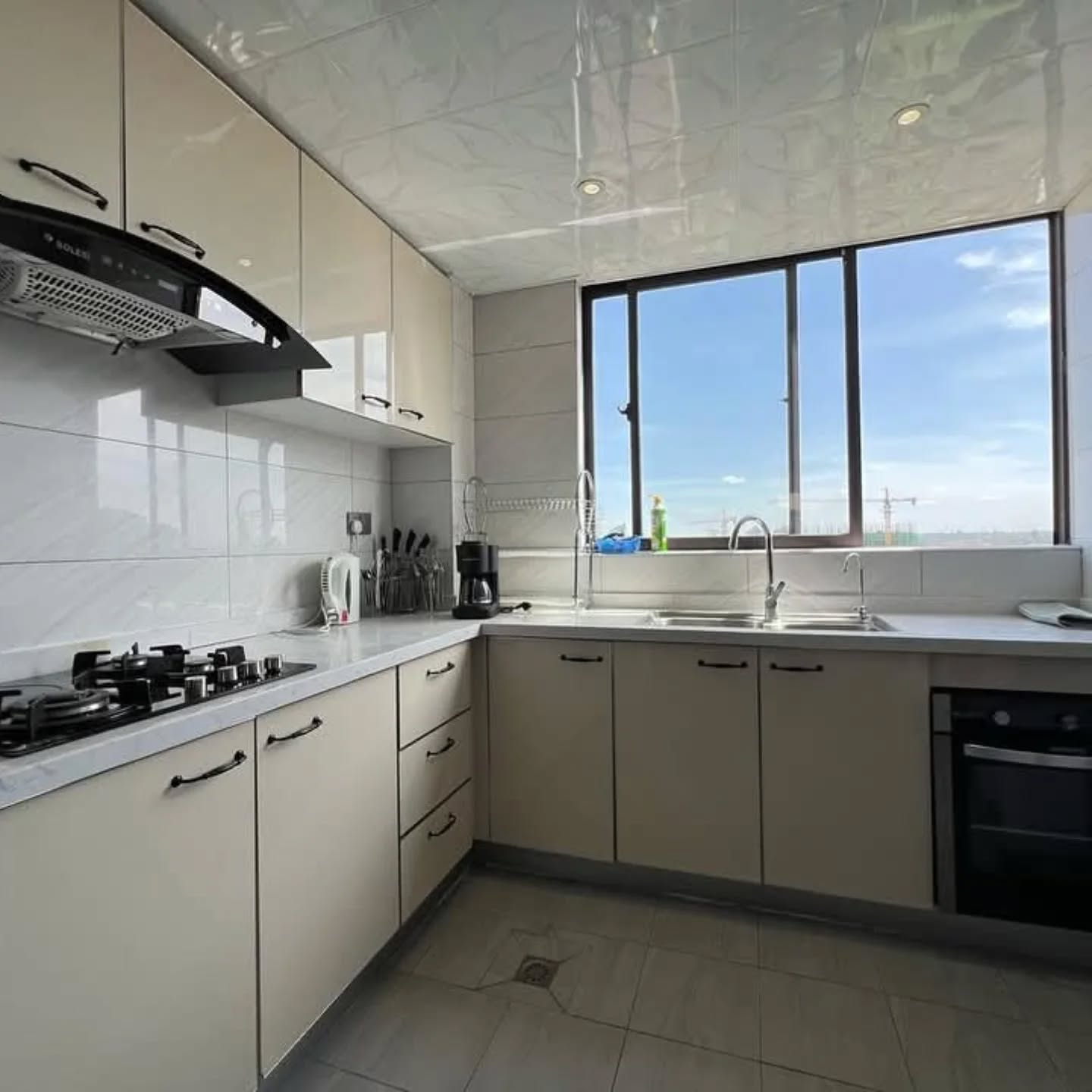4 Bedroom Apartment Plus SQ For Sale in Kilimani Image