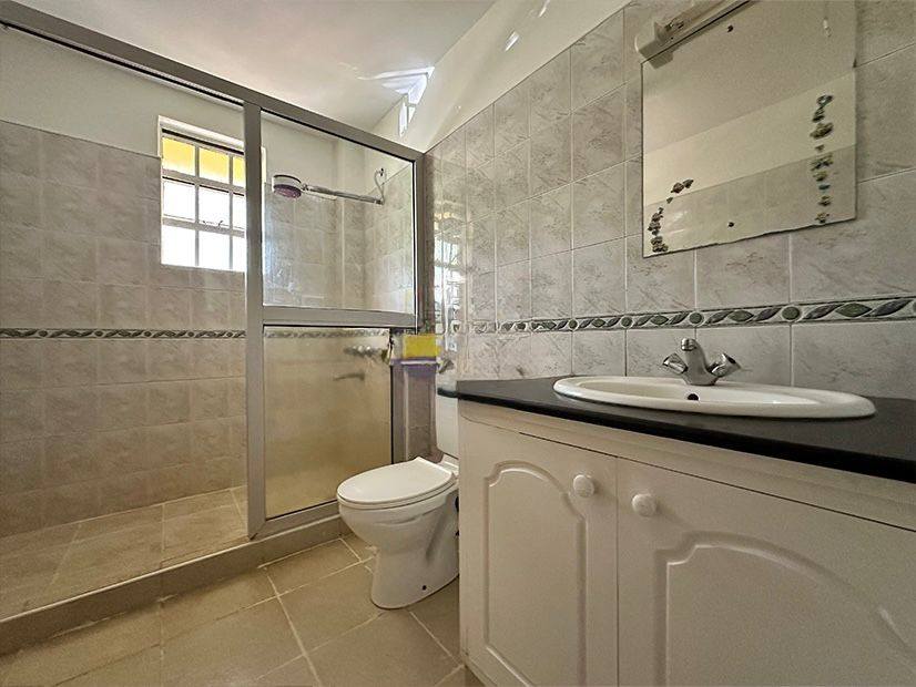 4 Bedroom Apartment To For Sale in Westlands