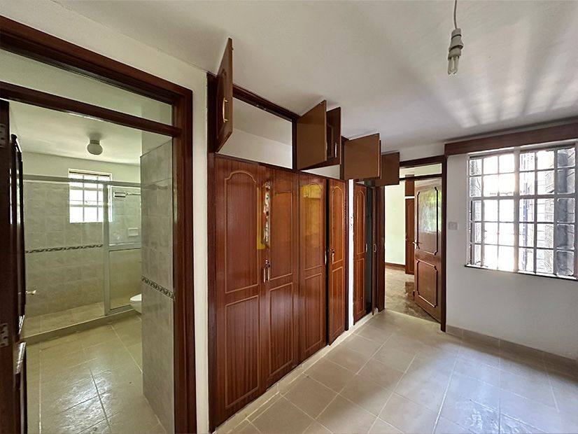 4 Bedroom Apartment To For Sale in Westlands Image