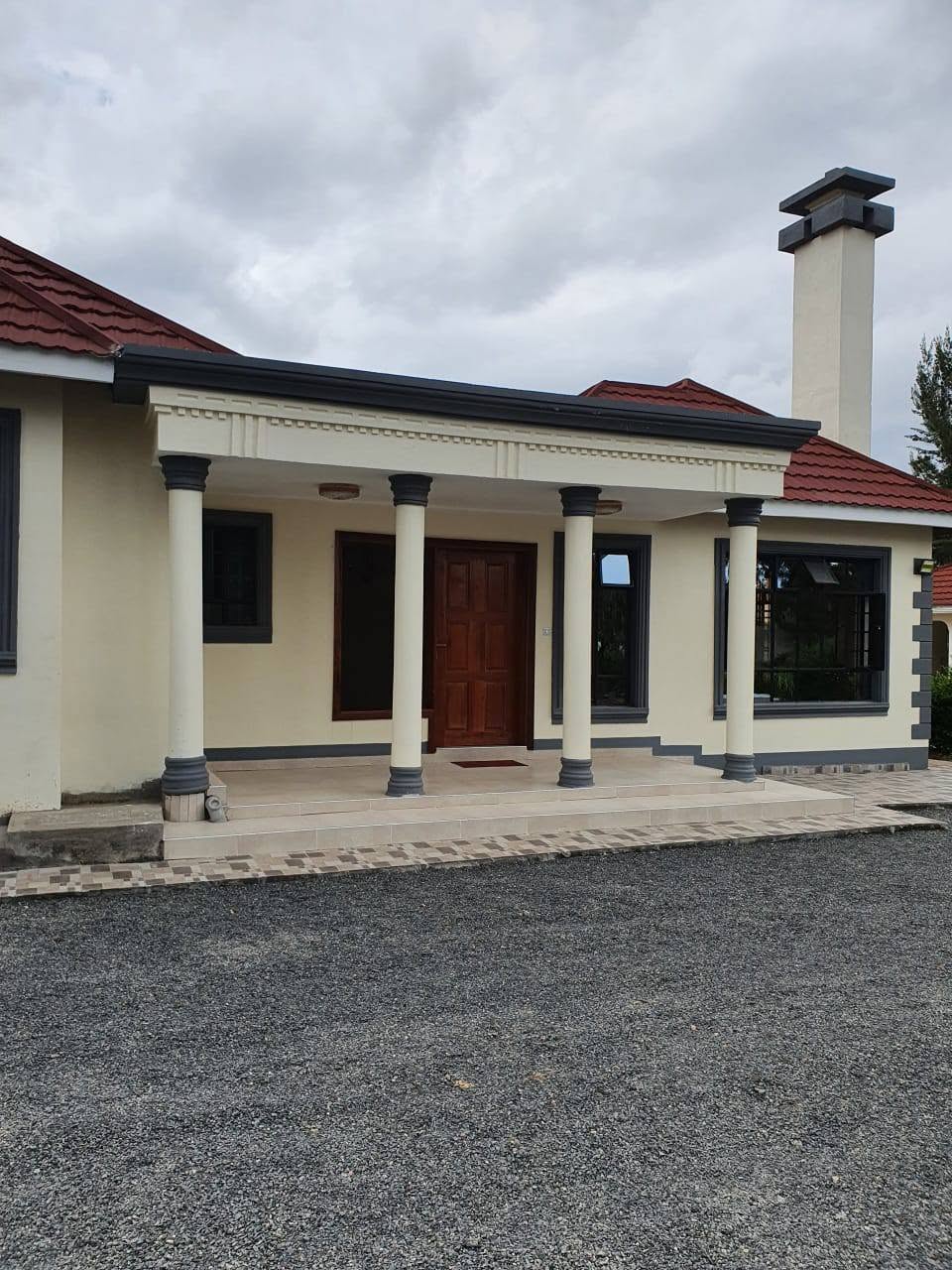 4 bedroom bungalow to let in karen Image