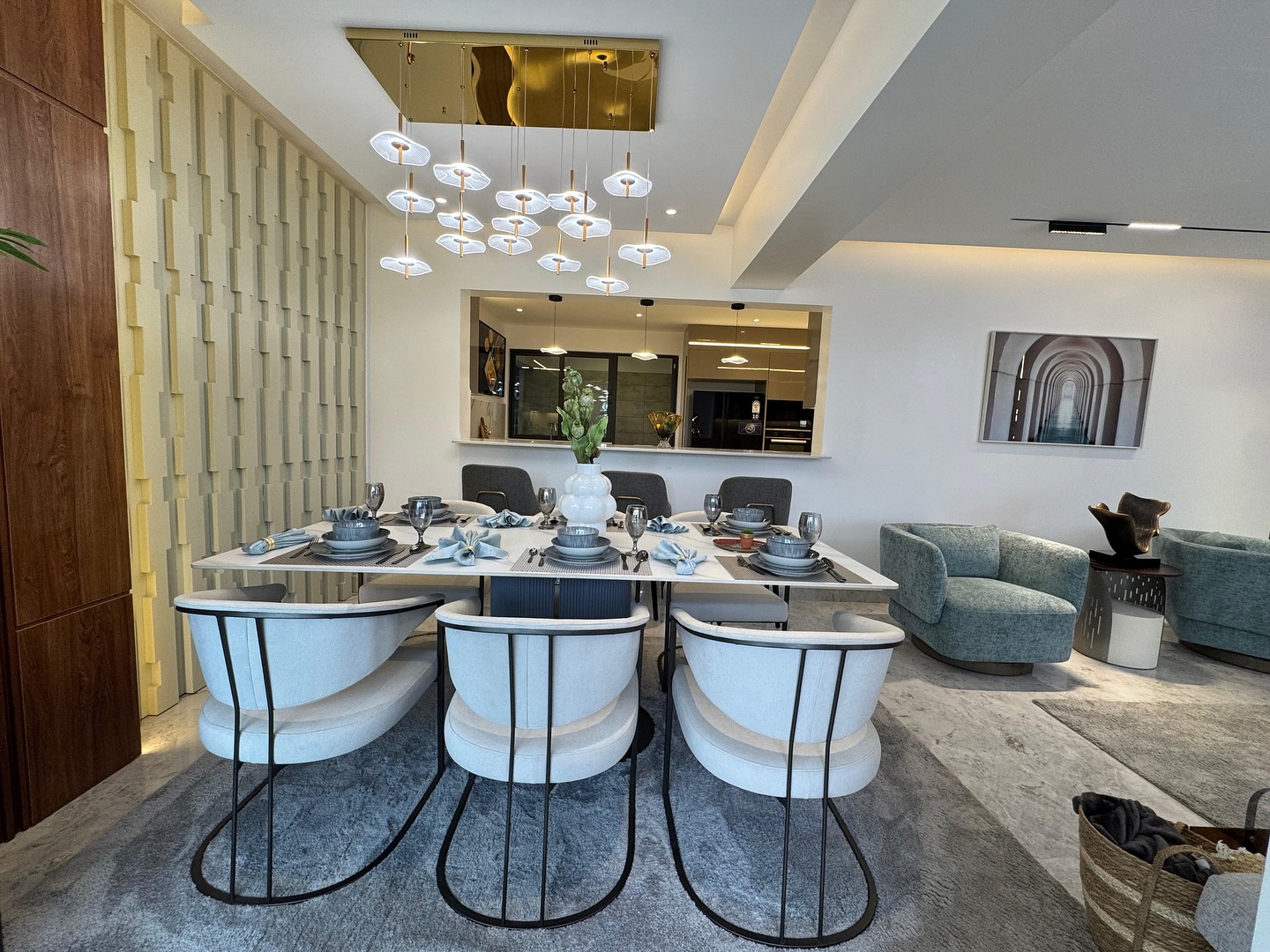4 Bedroom + DSQ Apartments & 5 Bedroom Duplexes for Sale in Parklands Image