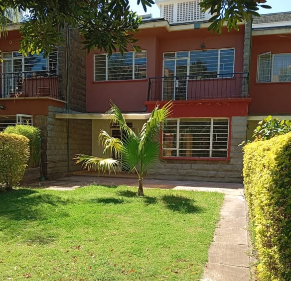 4 Bedroom + DSQ Townhouse For Sale in Kilimani