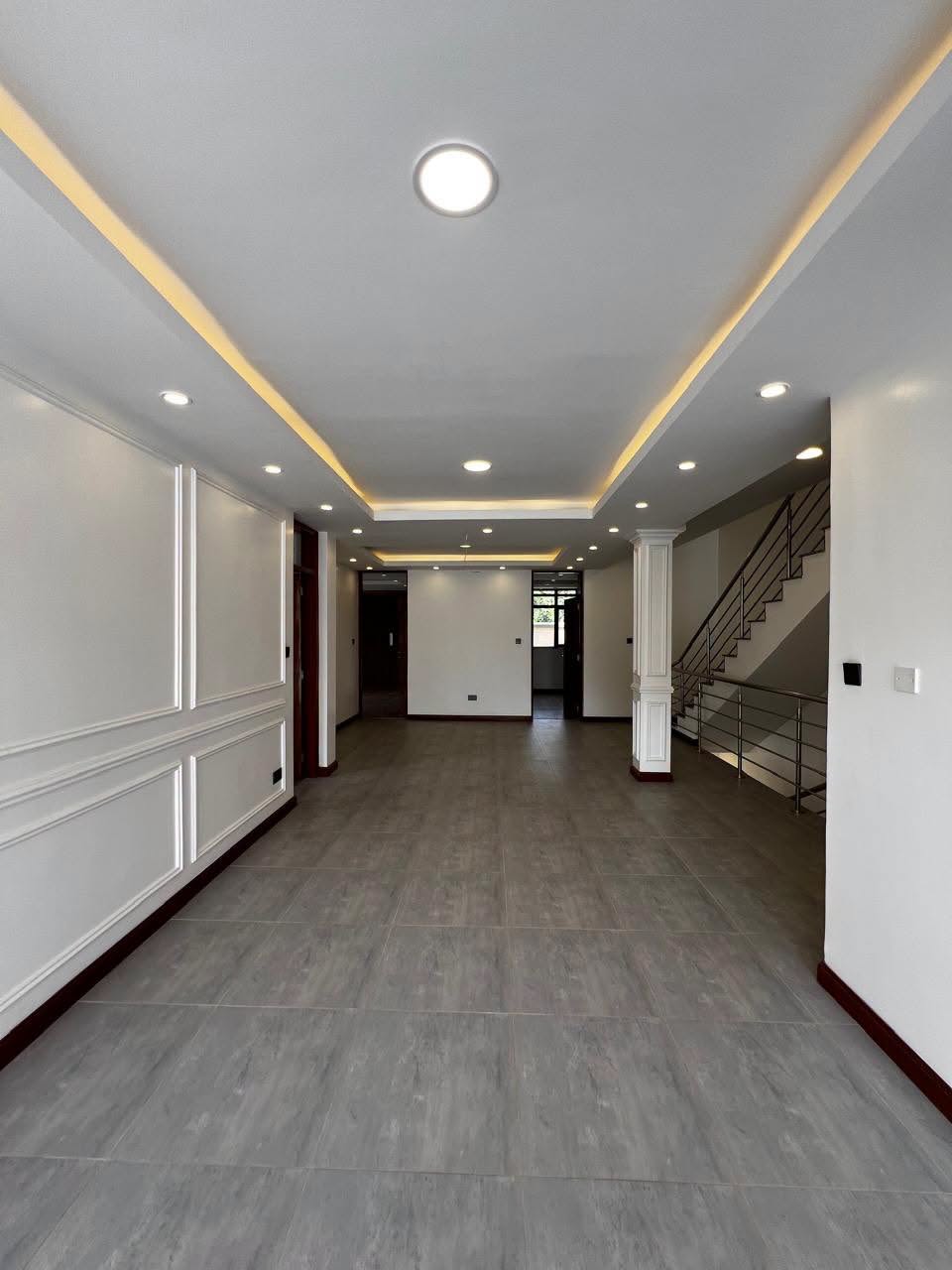 4-Bedroom + DSQ Townhouse For Sale in Spring Valley