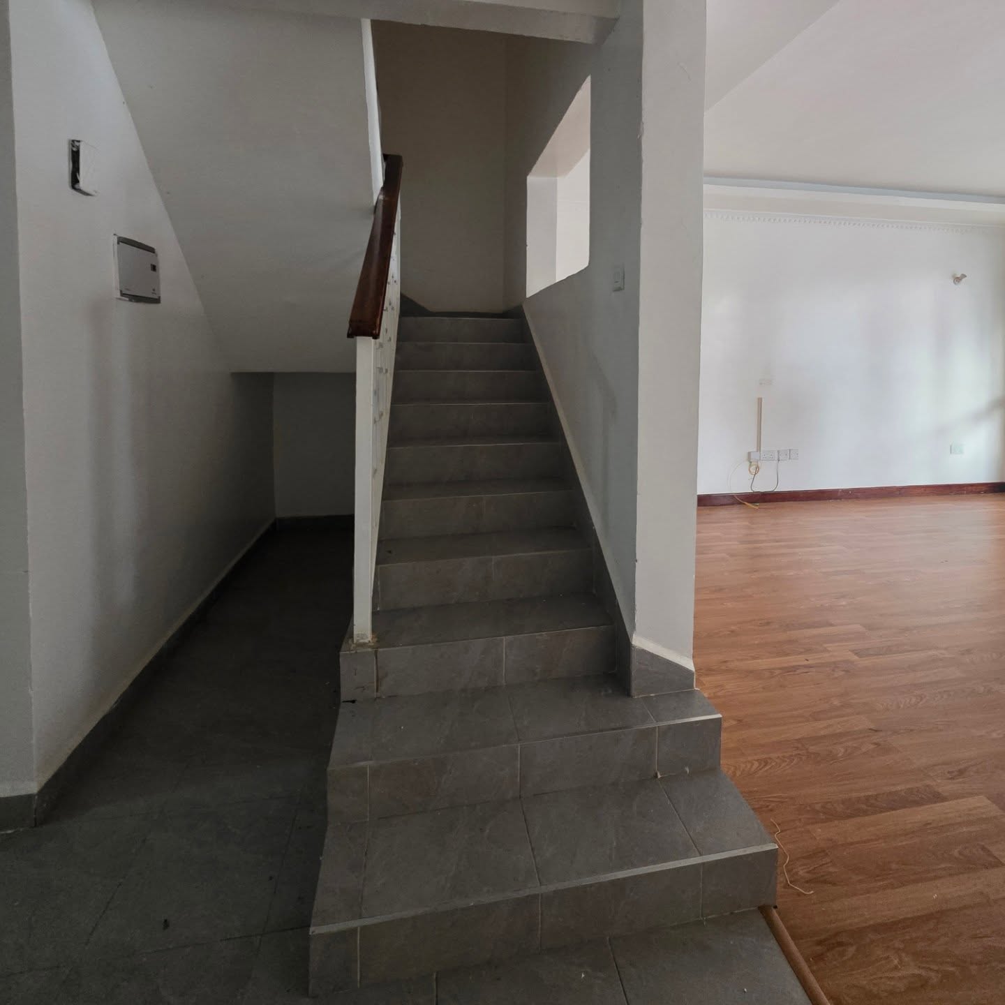 4 bedroom Duplex(3 Ensuite)_Ground floor To Let in Kirawa Road, Kitisuru Image