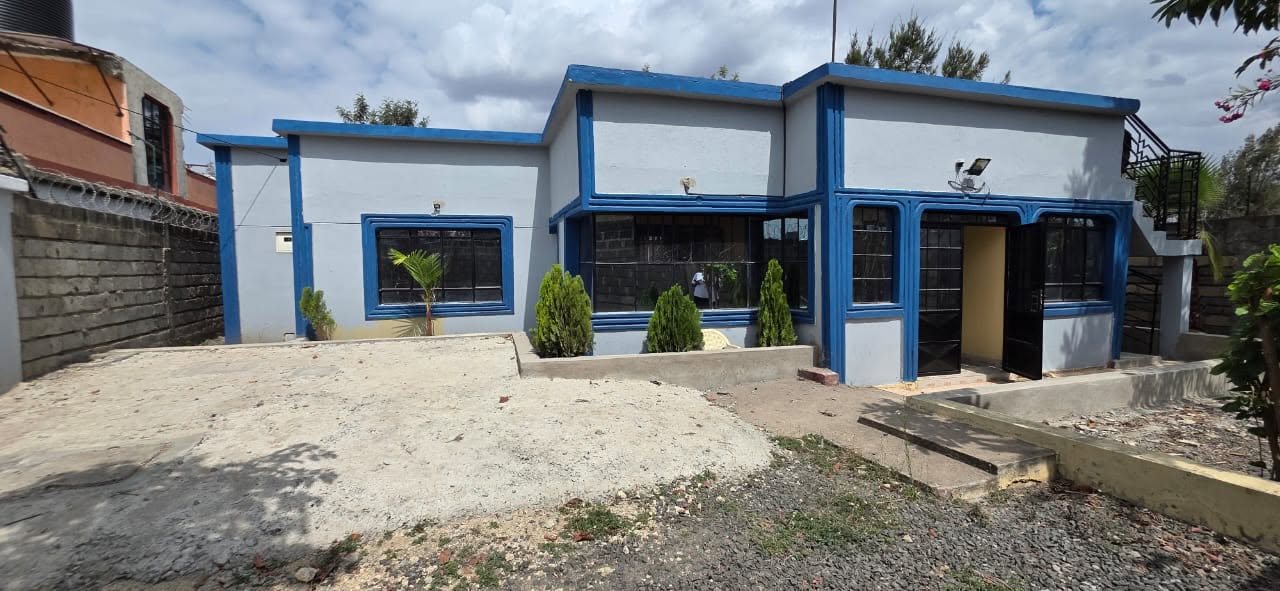 4 Bedroom Flat-Roof Bungalow for Rent in Kitengela