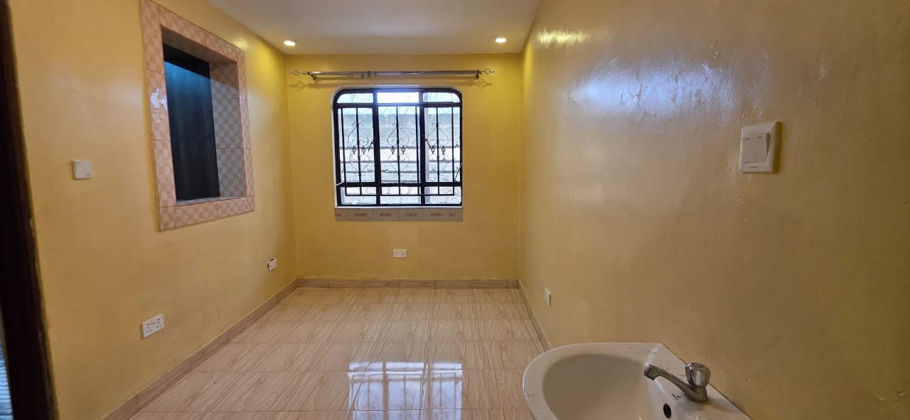 4 Bedroom Flat-Roof Bungalow for Rent in Kitengela Image