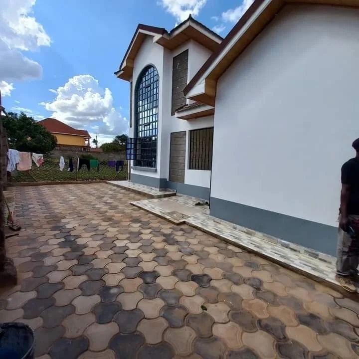 4 bedroom own compound house for sale in Ruiru kimbo