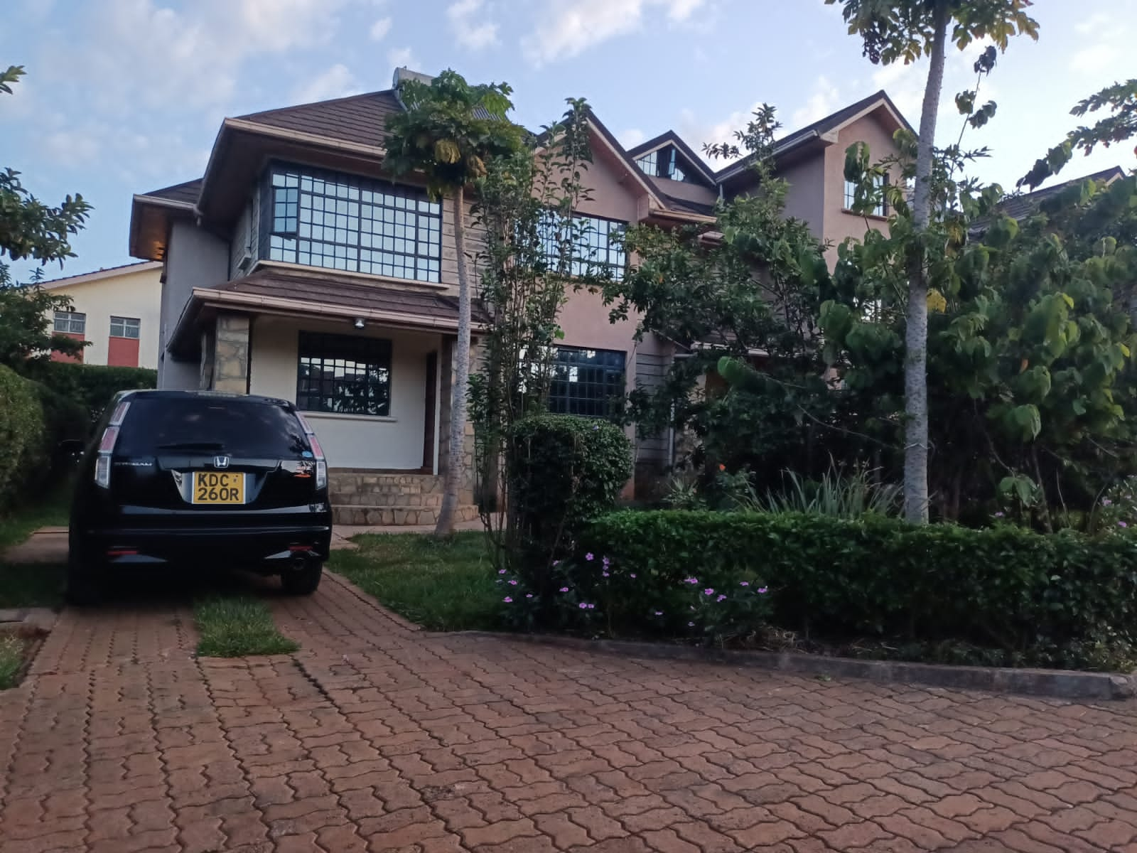 4 bedroom house for rent in thome