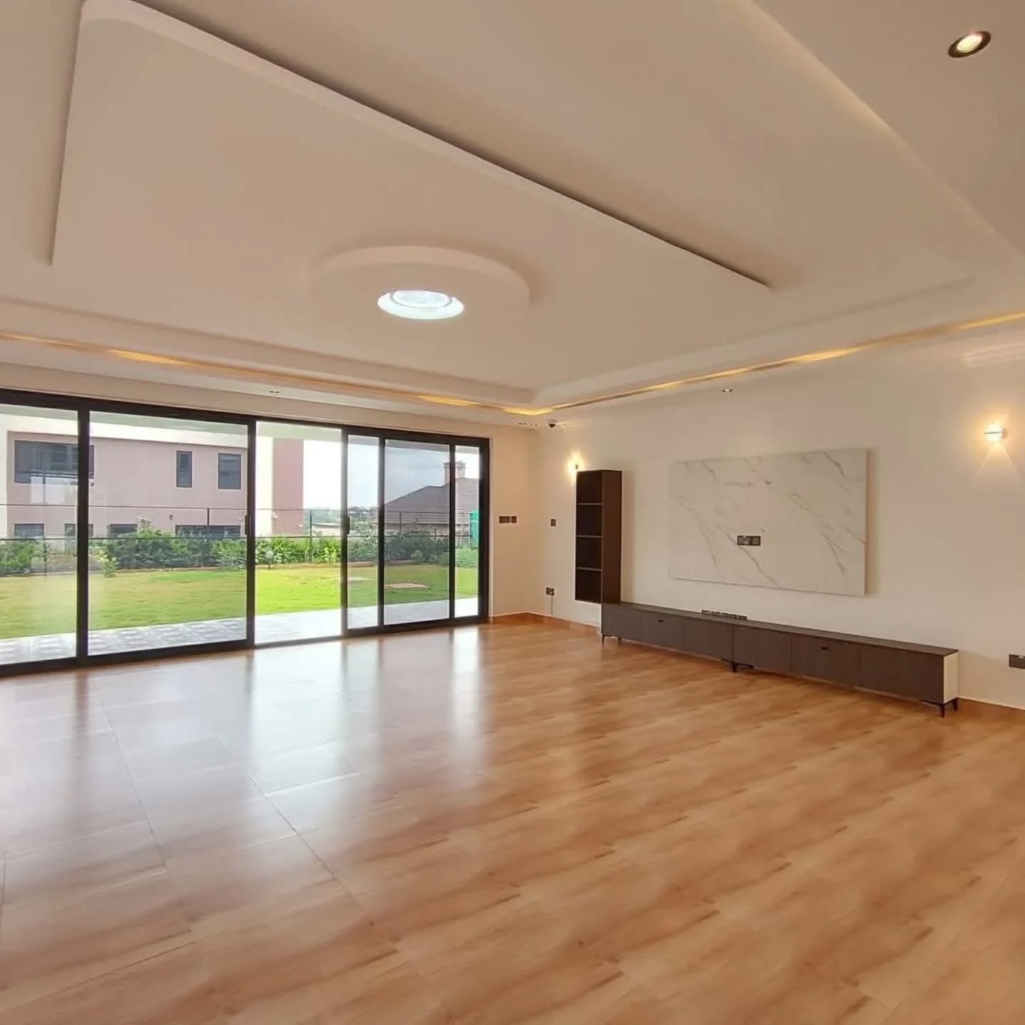 4-Bedroom Luxury Maisonette for Sale in Tatu City Image