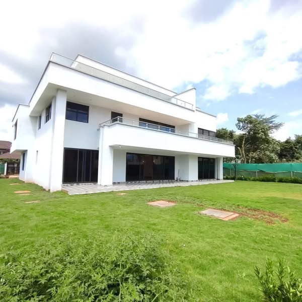 4-Bedroom Luxury Maisonette for Sale in Tatu City